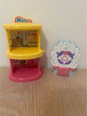 Squinkies Mall Playset & Y2K Seashell Toy Mixed Lot Vintage Style Mini Toys